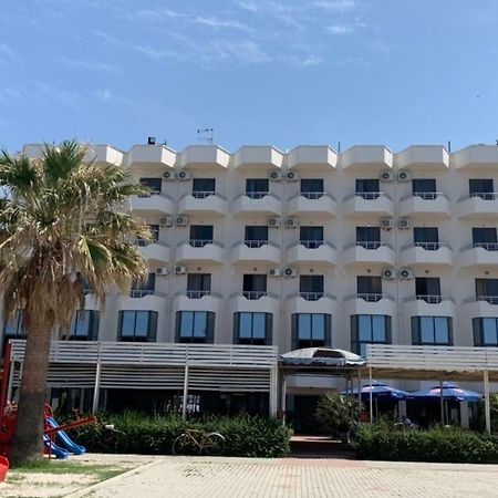 Hotel Ferrara Durrës Buitenkant foto