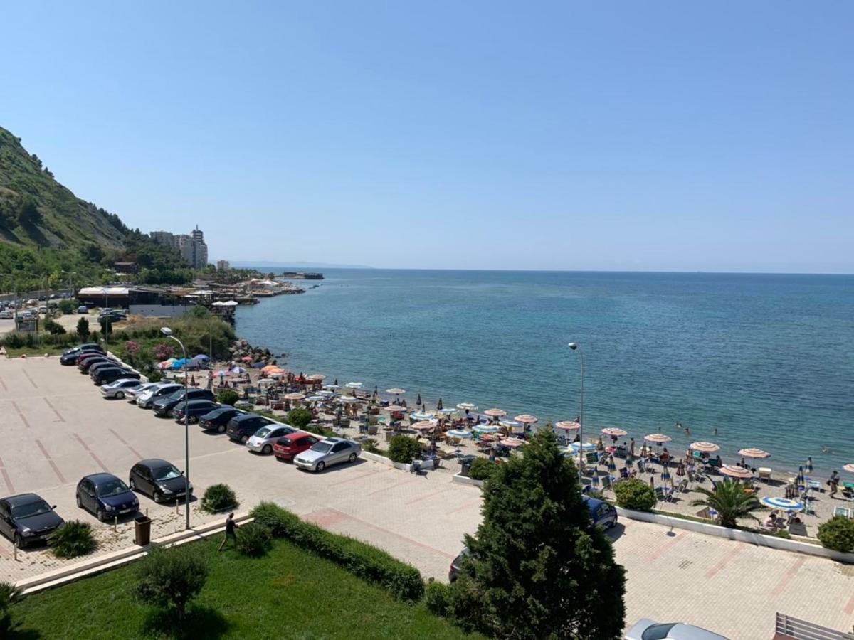 Hotel Ferrara Durrës Buitenkant foto